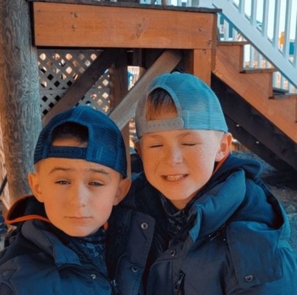 Meet your Posher, Amanda - Picture 1 of 1